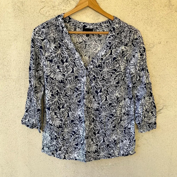 Jones New York Women Tropical Print Navy Blue Top Small - Picture 3 of 8